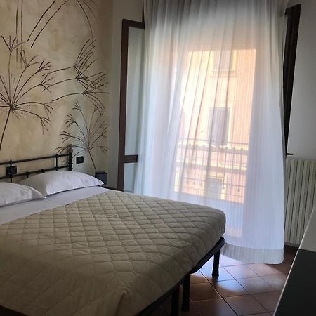 Int 12 - Appartamento Dei Gerani By Residence San Luca Bologna Eksteriør billede